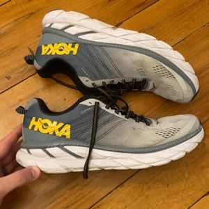 Hoka One One Clifton 6